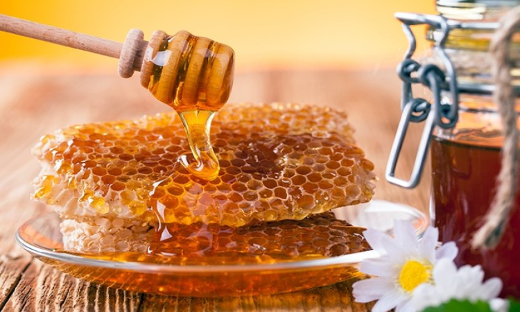 گنجاندن عسل در رژیم غذایی برای قلبی سالم و فشاری متعادل